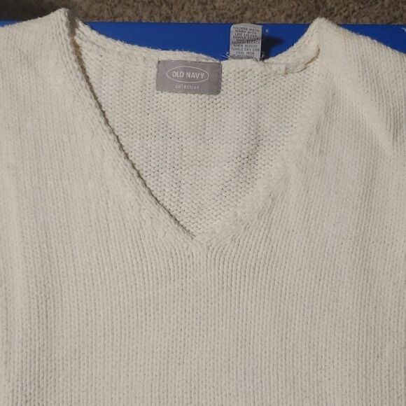 Vintage Old Navy Sleeveless V Neck Sweater - Picture 2 of 8